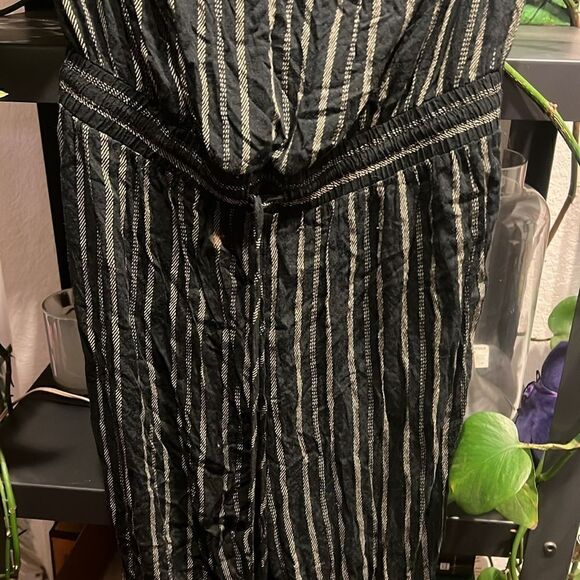 Romper Striped - Size Small, Great Condition Size Medium Drawstring Around Waist - Picture 6 of 6